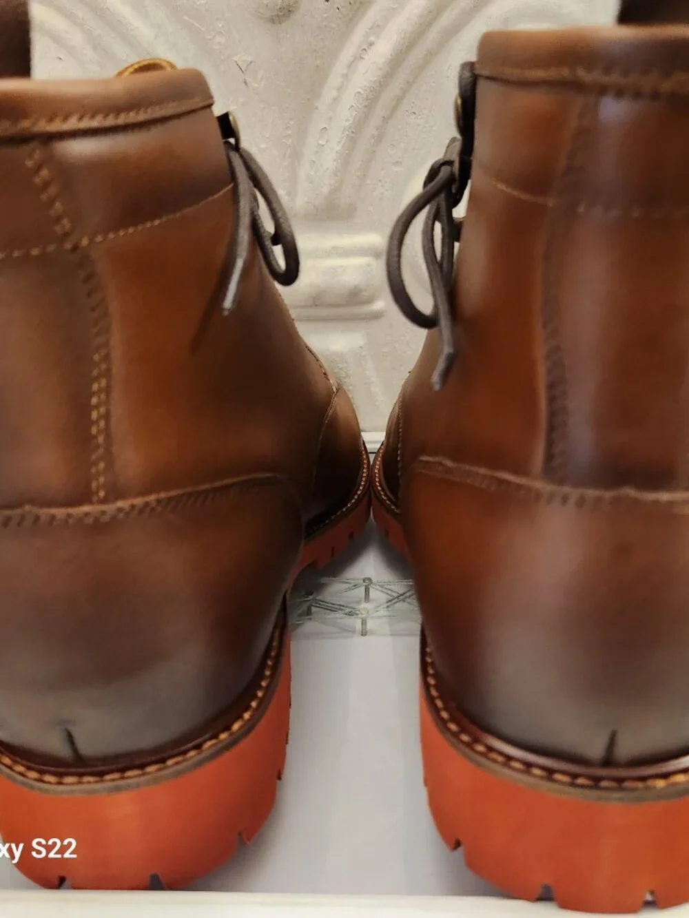 Vince Camuto 